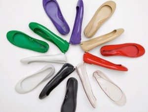 kartell-normaluisa-glue-cinderella-shoes-collection-1